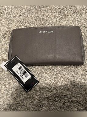 New Union Code Gray Brown Women’s leather wallet RFID Data Safe Studded dots